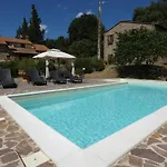 Scappo In Umbria, I Casali Del Re *
