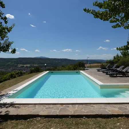 Scappo In Umbria, I Casali Del Re * Guadamello