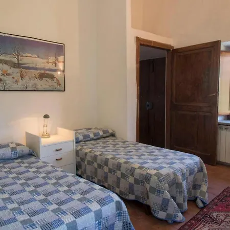 Scappo In Umbria, I Casali Del Re Guadamello